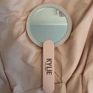 Kylie skin mirror
